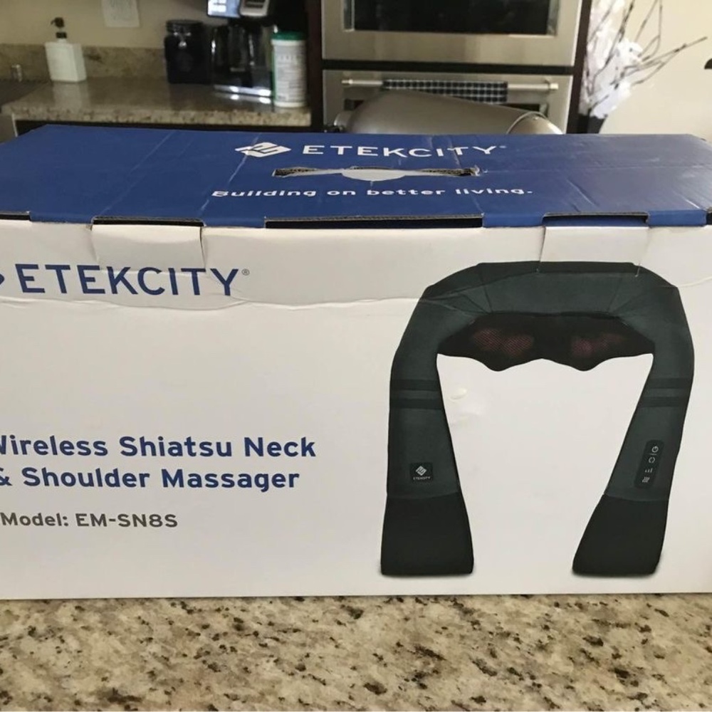 Like new Neck & Shoulder Massager $20